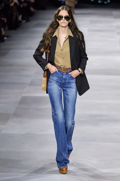 Look 22